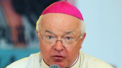 El Vaticano celebra un funeral laico para Josef Wesolowski