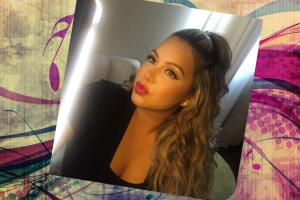 Chiquis es la queen de las selfies and we love it!