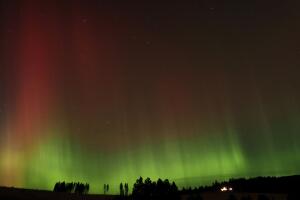 Aurora boreal en Nueva York: cómo y cuándo ver las luces del norte este lunes