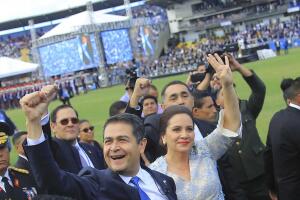 Juan Orlando Hernandez swearing in
