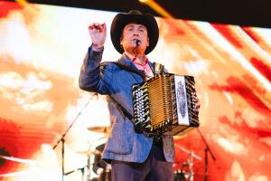 Premios Juventud 2024: Día 1 de ensayos con Los Tigres del Norte