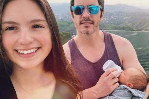 Mauricio Ochmann y su hija Lorenza