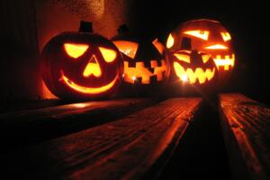 Velasde-halloween-5.jpg