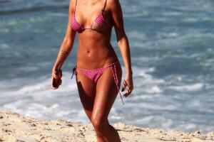 thaila-ayala-corpo-1.jpg