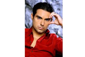 ernesto-d'alessio-actor-cantante-abogado-4.jpg