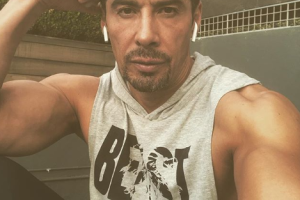 charly solo playera.PNG