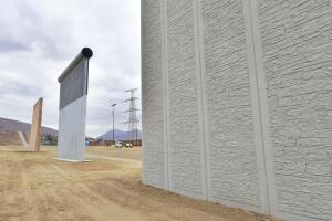 US-POLITICS-IMMIGRATION-WALL