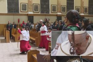 Fieles Católicos se congregan en La Villita, Chicago, para rezar y pedir por la salud del papa Francisco
