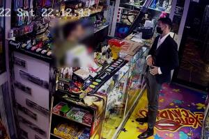 Elegante ladrón roba tienda de Manhattan 