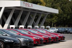CHINA-AUTO-SHOW-ENVIRONMENT-TESLA
