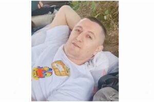hombre ganó 350 dolares por dormir 3.jpg