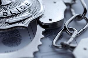 CLAVES MENSAJE WOLF /police.jpg