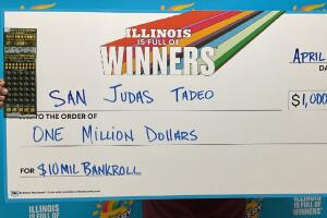 túnica de San Judas Tadeo compra raspadito cuánto ganó Chicago