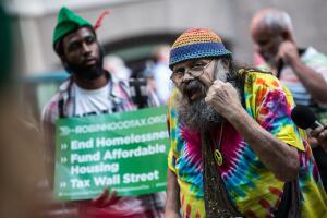 Desamparados marchan hasta City Hall