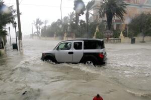Thousands Flee Florida Keys As Hurricane Dennis Approaches