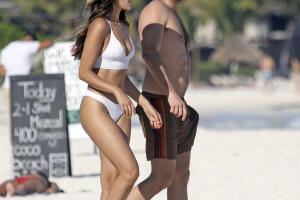 PREMIUM EXCLUSIVE Eiza Gonzalez & Luke Bracey