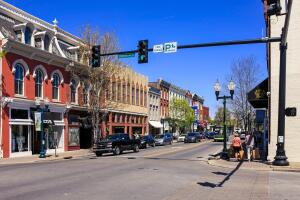 Stores on main street in downtown Franklin, Tennessee.