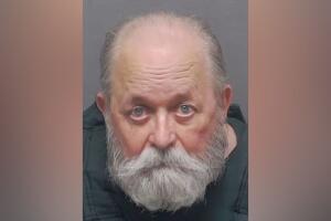 San Antonio arresto falsa patrulla fronteriza amenaza con arma hacerse pasar por agente federal