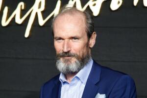 Toby Huss ahora Getty - Bedazzled Al diablo con el diablo.jpg