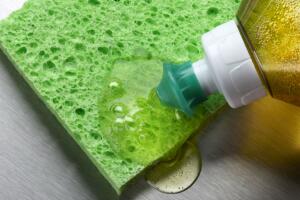 detergente-esponja-liquido-1116-1400x841.jpg