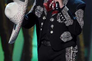 Pepe Aguilar 