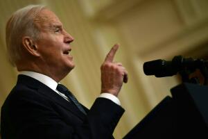 El presidente Joe Biden habla sobre Ucrania desde la Casa Blanca el 15 de febrero de 2021.