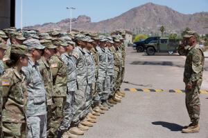 El gobernador Doug Ducey extiende por un año la presencia de la Guardia Nacional en la Frontera.