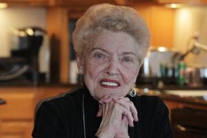 PREMIUM EXC Esther Jenner
