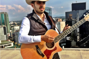 Joss Favela 