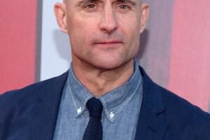 mark-strong-actor-de-kick-ass.jpg