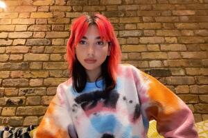 Dua Lipa Rojo Instagram (2).jpg