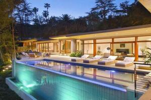 Ricky Martin mansion