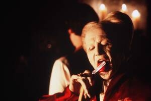 Gary Oldman as Vlad Dracul (Dracula) in 'Bram Stoker's Dracula' (2).jpg
