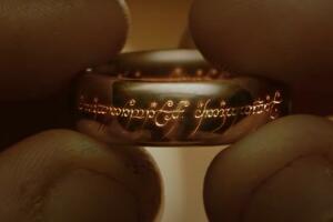 Anillo de el señor de los anillos hollywood.jpg
