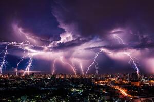Calor excesivo y tormentas eléctricas afectarán Arizona en próximos días