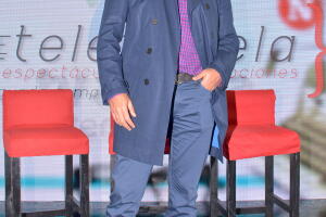 MAURICIO ISLAS 8.jpg