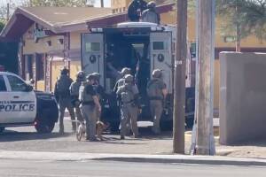 Se registra tiroteo con la policía en Mesa