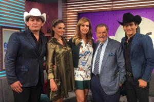 José Manuel Figueroa, Livia Brito y Julián Figueroa