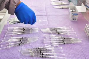 US-HEALTH-VIRUS-IMMIGRATION