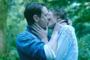 Lady Chatterley's Lover escena desnudos bajo la lluvia actores (2).jpg