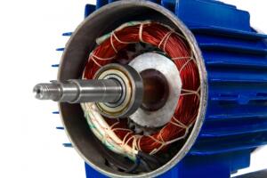 Como funciona um motor elétrico