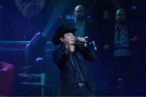 julion alvarez 2016.png