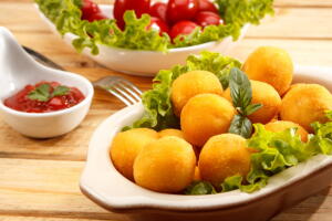 bolinha-de-queijo.jpg