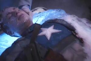 Namor encuentra al Capitán América congelado Marvel MCU.jpg