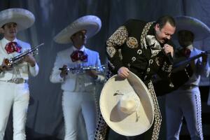 Pepe Aguilar 