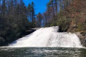GORGES.jpg