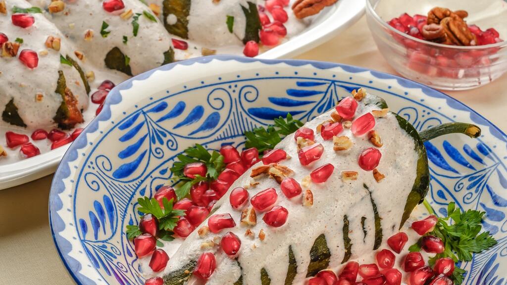 Chiles en nogada