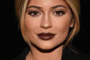 brown-lips-5.jpg