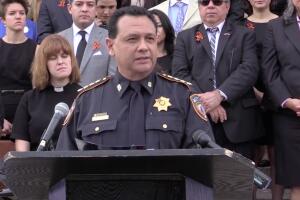 Los protagonistas de la propuesta SB4, que busca prohibir a las ciudades santuario en Texas