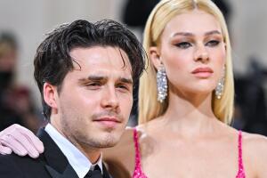 Abuela de Brooklyn Beckham tuvo un extravagante regalo para Nicola Peltz en su boda
